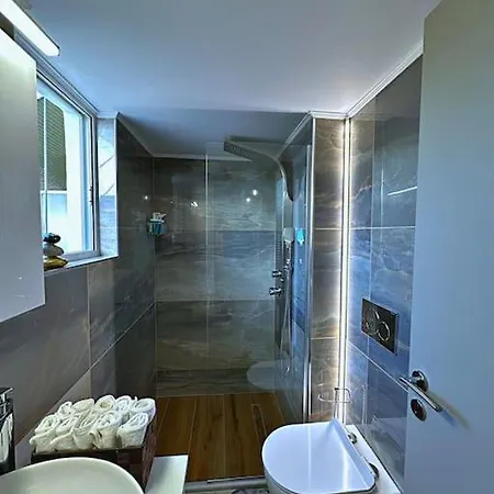 Acropolis Horizon Penthouse Apartment